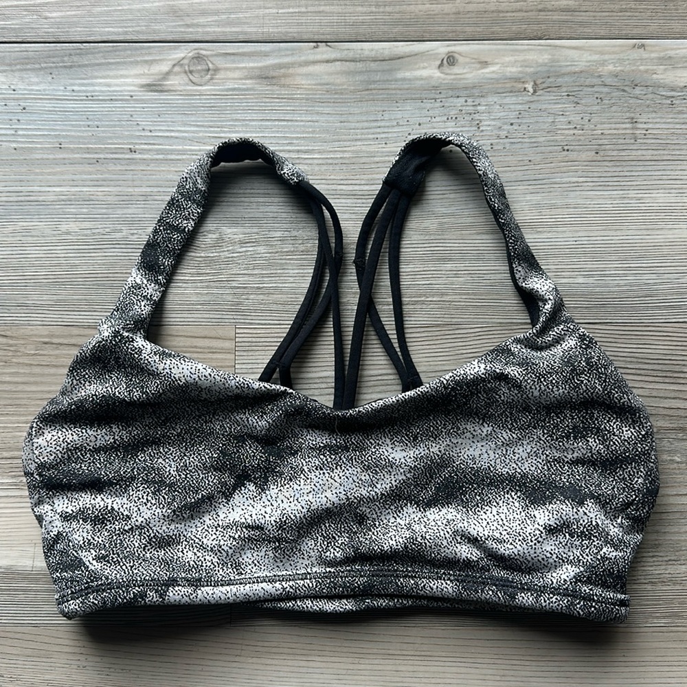 Lululemon straps sports bra